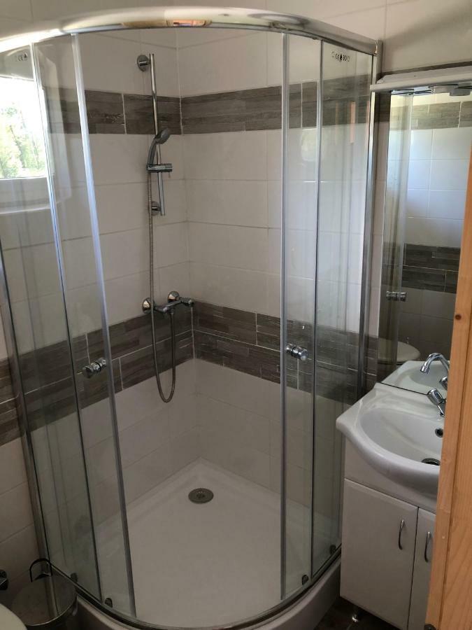 Napsugar Club Es Panzio Bed & Breakfast Fonyod Bagian luar foto