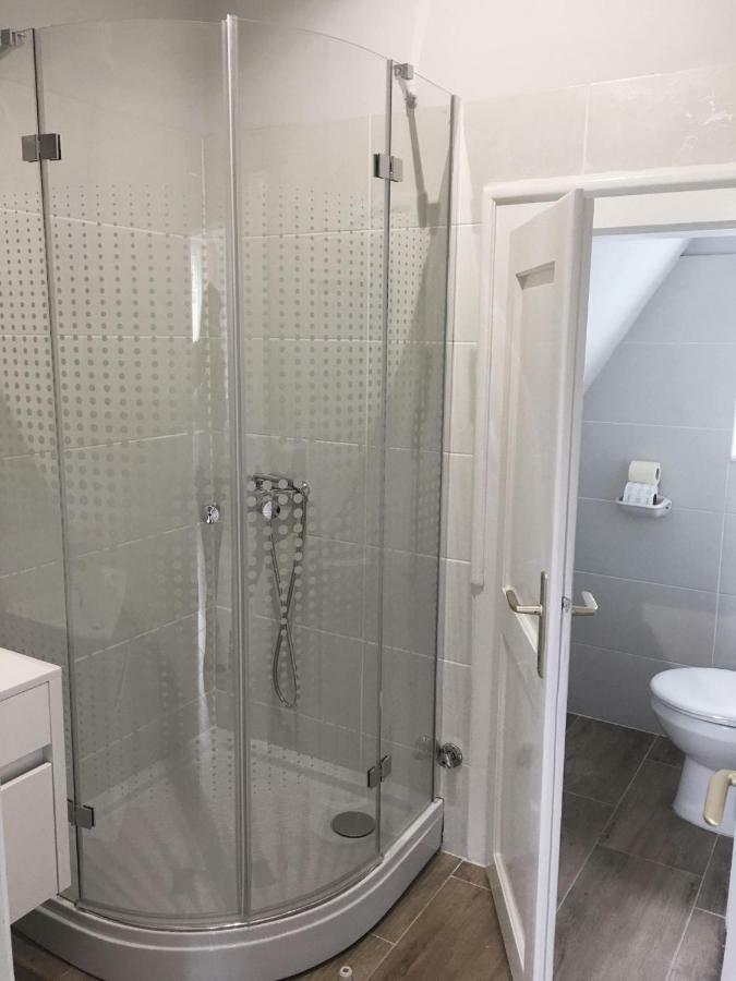 Napsugar Club Es Panzio Bed & Breakfast Fonyod Bagian luar foto