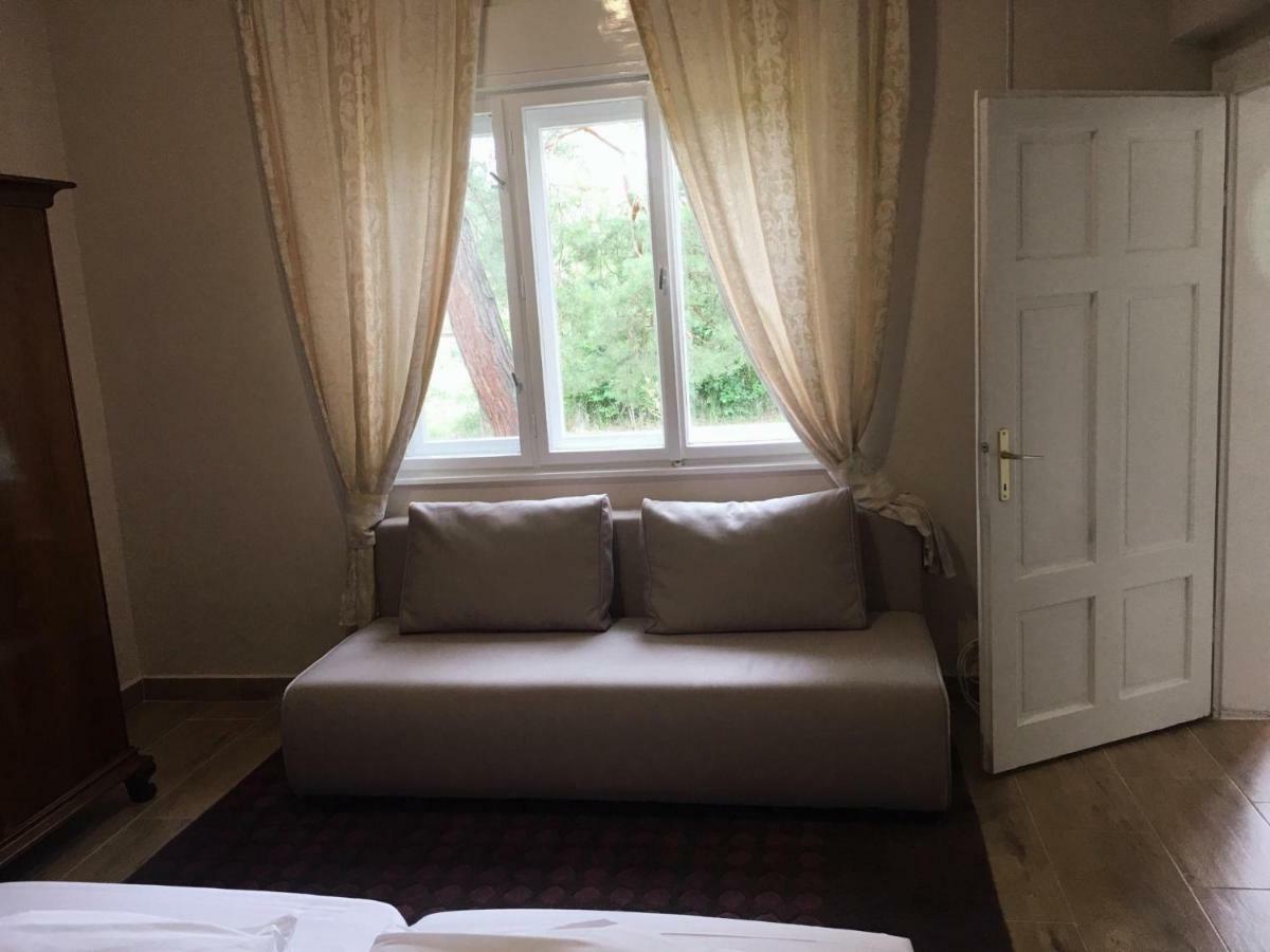 Napsugar Club Es Panzio Bed & Breakfast Fonyod Bagian luar foto